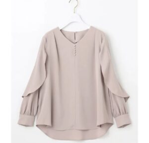 IMG-20250408-WA0085 V領通勤長袖上衣