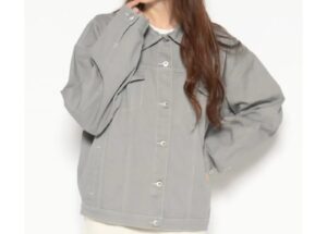 IMG-20250409-WA0090 休閒薄款純色牛仔外套 顏色及Size請備注或What'sApp:8490 3551與本人聯絡