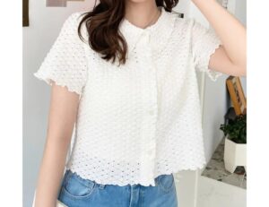 波浪褸空百搭上衣顏色及Size請備注或What'sApp:8490 3551與本人聯絡