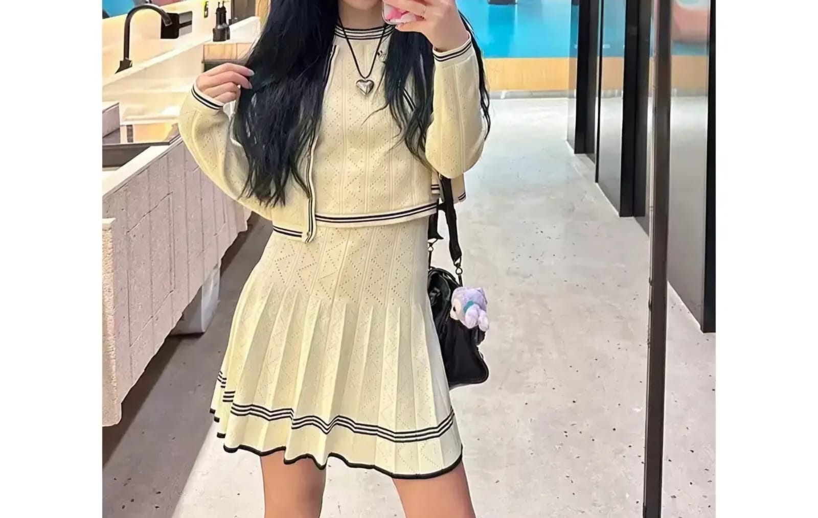 小香風冷織時尚套裝 顏色及Size請備注或What'sApp:8490 3551與本人聯絡