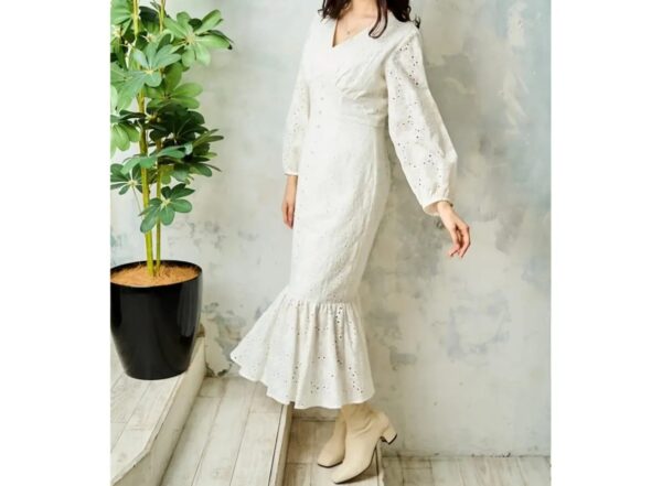 蕾絲刺繡魚尾連身裙