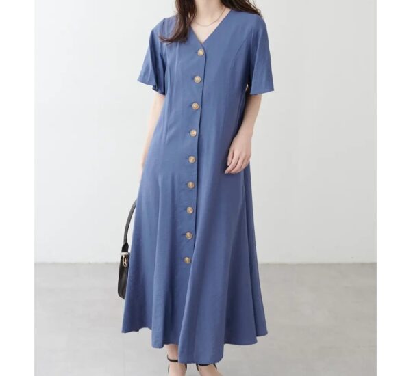 喇叭袖排扣V領連身裙