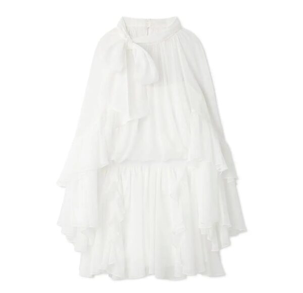 薄紗荷葉邊上衣 + 短裙褲 仙氣套裝