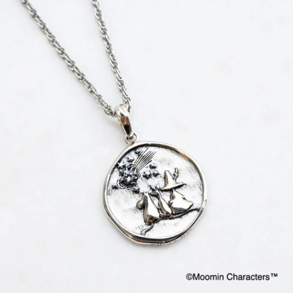 406P0008-WTF_01 80週年限定版【Made in Japan】Moomin 系列SV 姆明【彗星和姆明谷的朋友們】硬幣吊墜