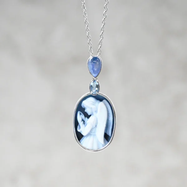 【Made in Japan】SV Cameo & Aquamarine Angel Pendant in Prayer