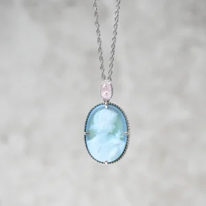 64_3da2ee71-aa60-4023-b50a-b379c436f780 【Made in Japan】SV Cameo & 草莓石英吊墜與小鳥交談