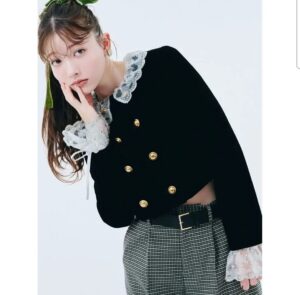 Lily brown 雙排扣絲絨短外套,可拆卸蕾絲領+手袖