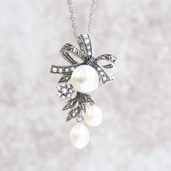 【Made in Japan】SV系列 搖擺絲帶吊墜胸針