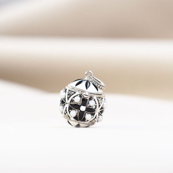 【Made in Japan】 SV系列 蛋（黑×白×銀）火箭吊墜