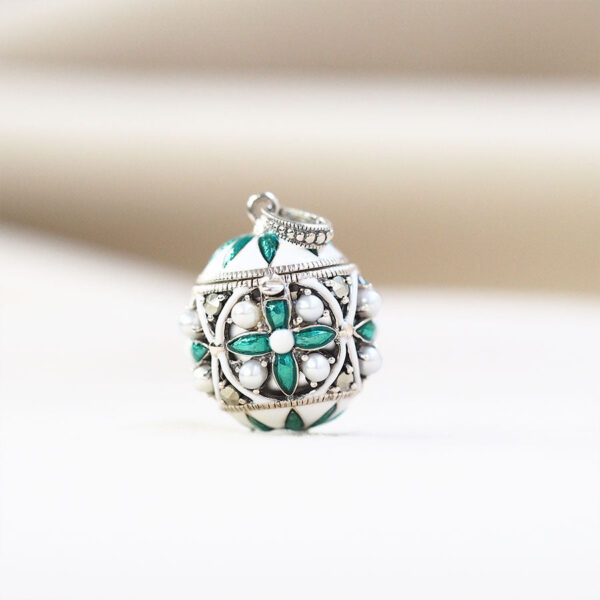 【Made in Japan】 SV系列 蛋（綠色×白色×銀色） 火箭吊墜