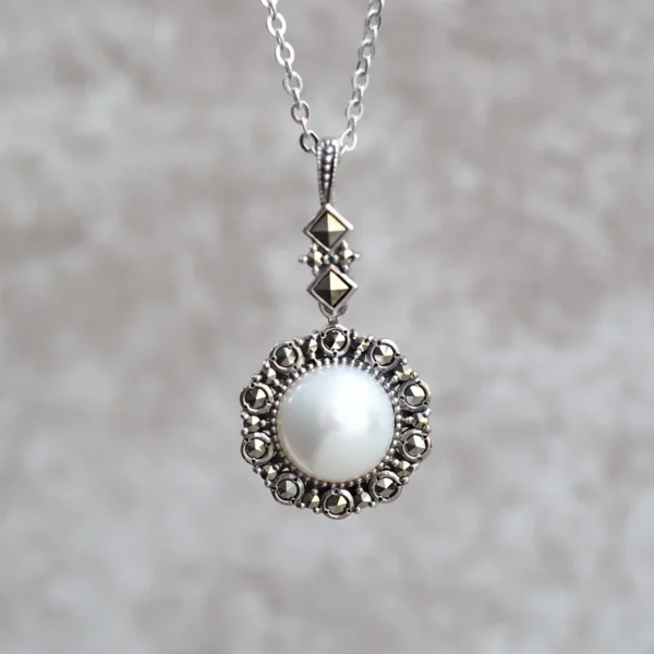 【Made in Japan】 SV系列 珍珠＆馬爾卡石 花形吊墜