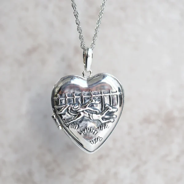 【Made in Japan】 SV系列 心形（跑緊嘅小狗）火箭吊墜