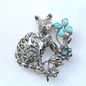 403C0189-TQ_01 【Made in Japan】 SV系列 綠松石同蛋白石 貓咪 吊墜胸針